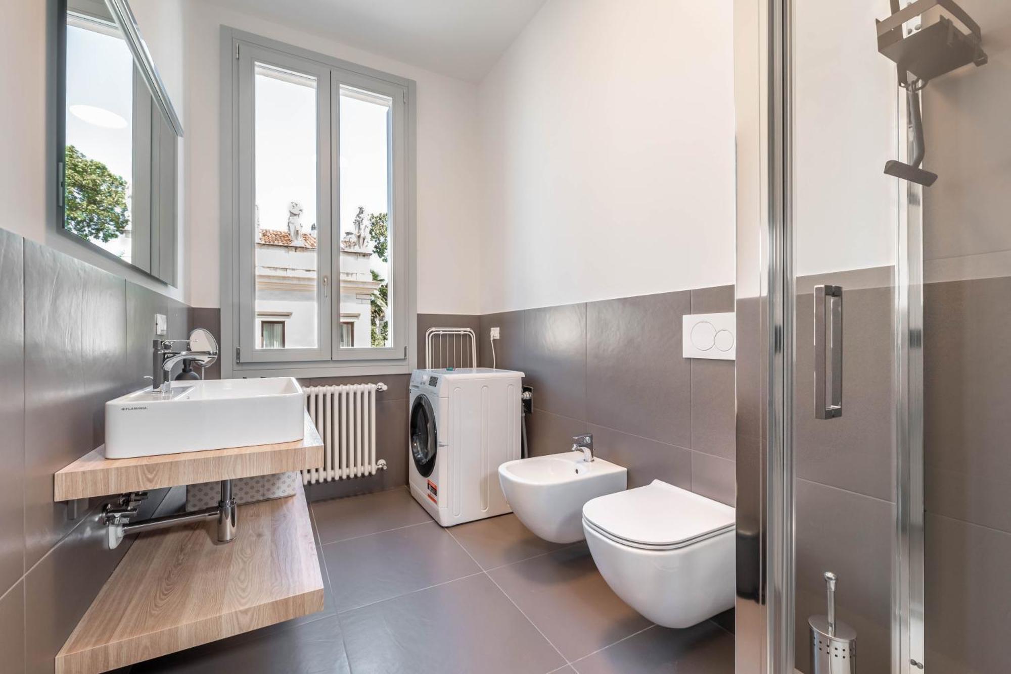 Italstay - Belzoni New Flat - Private Parking Apartamento